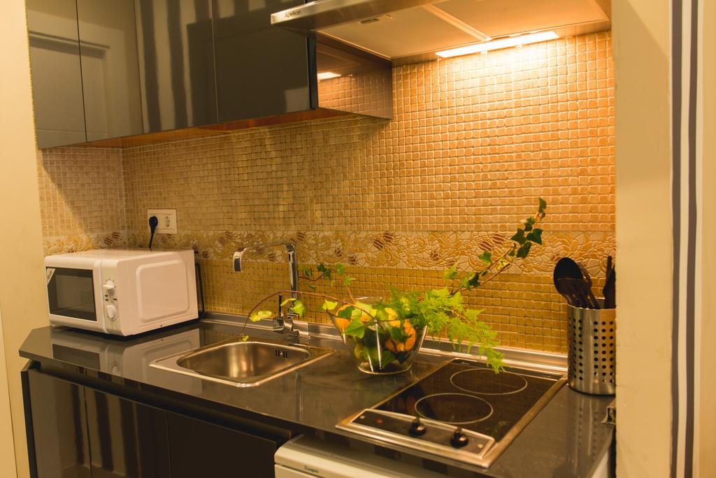 Ab Apartamentos Trinidad Малага Номер фото